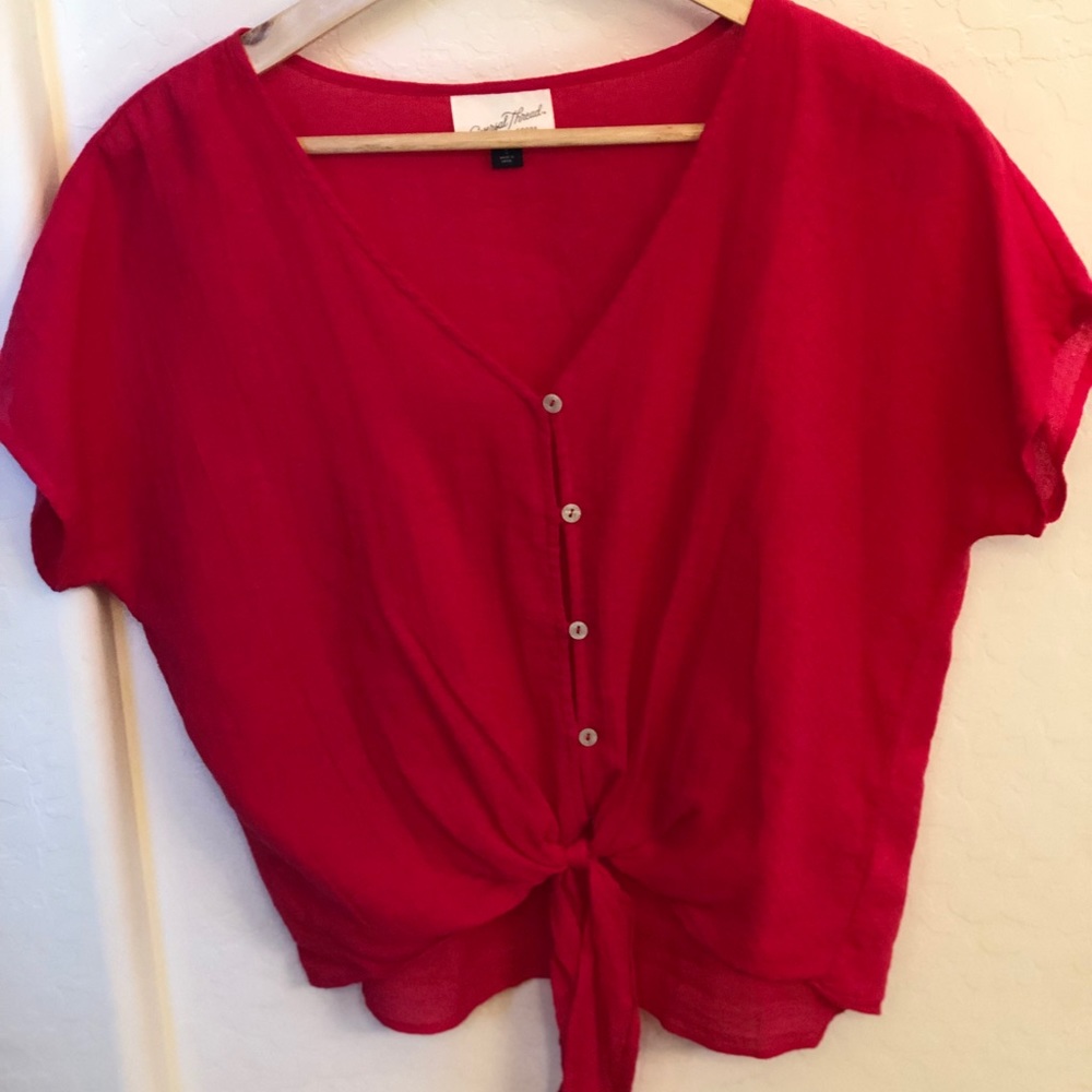 Universal Thread Red Button Short Sleeve Top Small